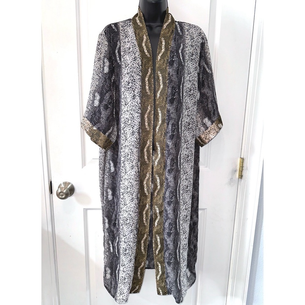 POL grey snakeskin print kimono shawl